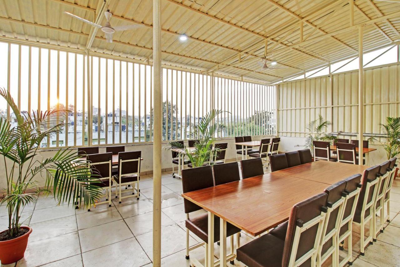 Treebo Krishna Regency Isbt Bus Stop Bhopal Buitenkant foto